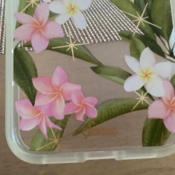 iPhone 11 case - Picture 3 of 3